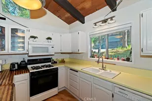 770 Berne, Crestline, CA 92325 - Photo 13