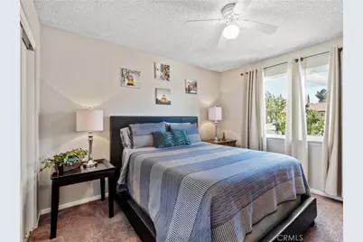 15880 Elcona Place, Victorville, CA 92395 - Photo 19