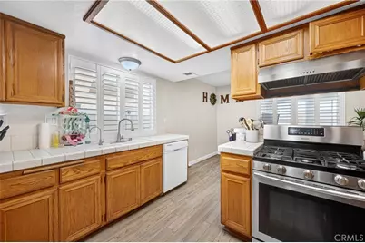 2820 Park Vista Drive, Rialto, CA 92376 - Photo 13