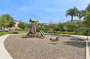 833 S Sumac Ln, Rialto, CA 92376 - Photo 47