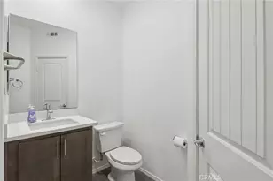 833 S Sumac Ln, Rialto, CA 92376 - Photo 5