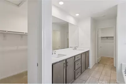 833 S Sumac Lane, Rialto, CA 92376 - Photo 15