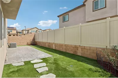 833 S Sumac Lane, Rialto, CA 92376 - Photo 29