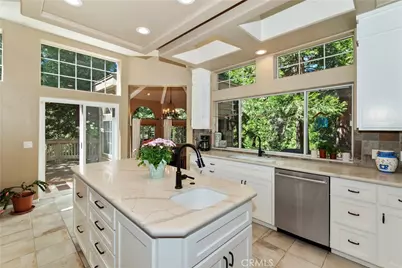 355 Cedar Ridge Drive, Lake Arrowhead, CA 92352 - Photo 19