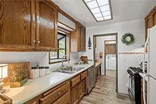 39169 Robin, Big Bear Lake, CA 92315 - Photo 17