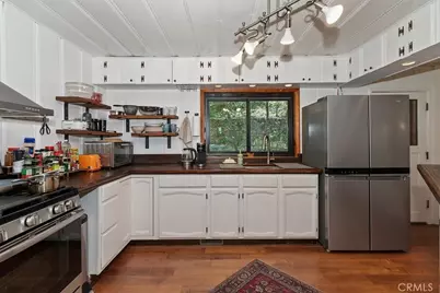 851 Cottage Grove, Lake Arrowhead, CA 92352 - Photo 11