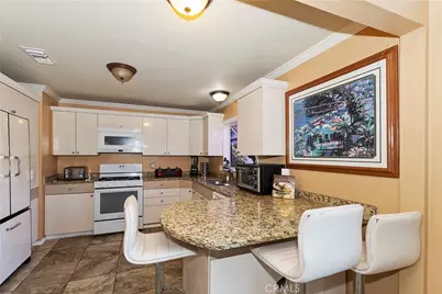 24288 Zurich Drive, Crestline, CA 92325 - Photo 15