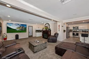 24288 Zurich Dr, Crestline, CA 92325 - Photo 5