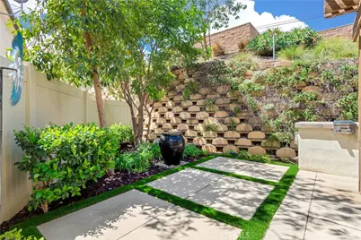 2999 Villa Catalonia Court, Corona, CA 92881 - Photo 27