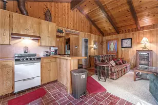 748 Lake, Lake Arrowhead, CA 92352 - Photo 9