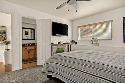 30701 Knoll View, Running Springs, CA 92382 - Photo 29