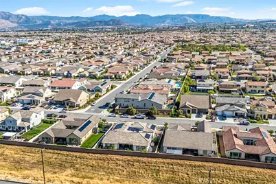 1388 Melstone, Beaumont, CA 92223 - Photo 45
