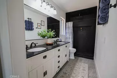 16465 Holcomb Way, Riverside, CA 92504 - Photo 23