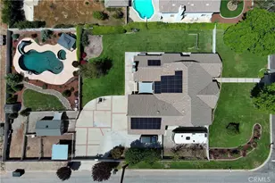 35685 Sleepy Hollow Ln, Yucaipa, CA 92399 - Photo 3