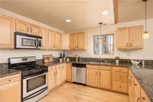 864 Jaybird, Big Bear Lake, CA 92315 - Photo 29