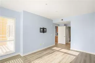 21301 Erwin, Woodland Hills, CA 91367 - Photo 5