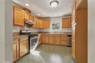 1132 E Citrus Ave, Redlands, CA 92374 - Photo 5