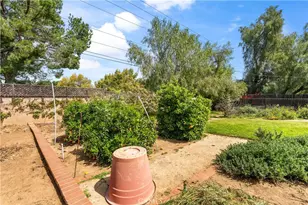 1965 Prince Albert, Riverside, CA 92507 - Photo 35