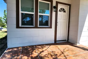 390 N 4th St, Colton, CA 92324 - Photo 3