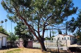 390 N 4th St, Colton, CA 92324 - Photo 29