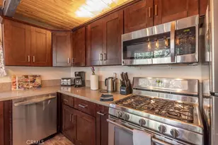 42598 Alta Vista Ave, Big Bear Lake, CA 92315 - Photo 9