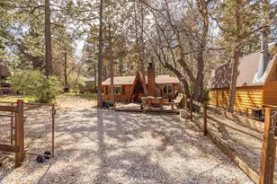 212 Moreno, Sugarloaf, CA 92386 - Photo 3