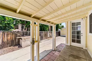 27257 Pacific, Highland, CA 92346 - Photo 27