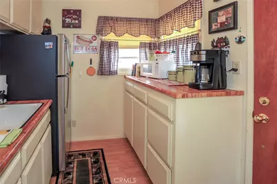 861 Santa Barbara, Sugarloaf, CA 92386 - Photo 9