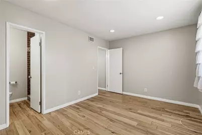 7802 Via Tortona, Burbank, CA 91504 - Photo 25