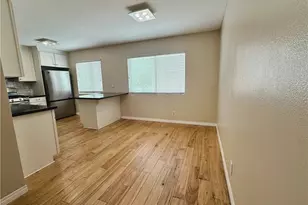 7802 Via Tortona, Burbank, CA 91504 - Photo 17
