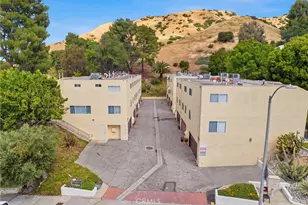 7802 Via Tortona, Burbank, CA 91504 - Photo 37