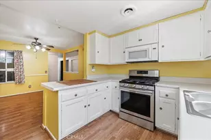 305 E Citron St, Corona, CA 92879 - Photo 5