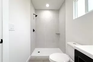 1813 E San Vincente St, Compton, CA 90221 - Photo 19