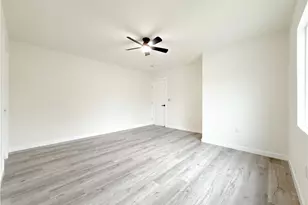 1813 E San Vincente St, Compton, CA 90221 - Photo 21