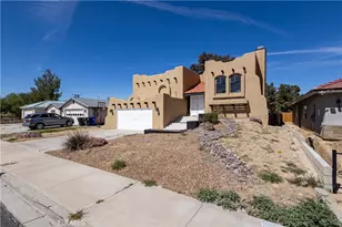 15682 Kingswood, Victorville, CA 92395 - Photo 3
