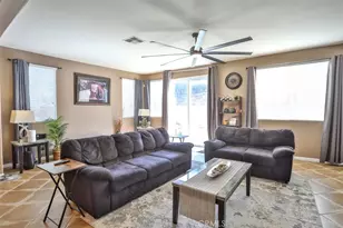 25072 Peppertree Ct, Corona, CA 92883 - Photo 17
