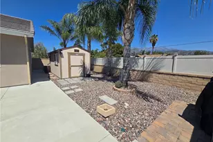 34487 Glenwood, Yucaipa, CA 92399 - Photo 5