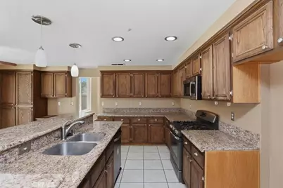 7088 Harvest Lane, Riverside, CA 92506 - Photo 11