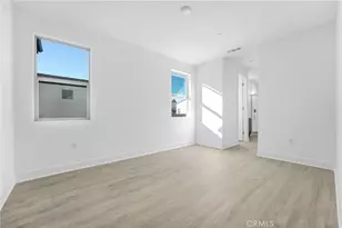 27422 Creekwood Ln, Valencia, CA 91381 - Photo 11