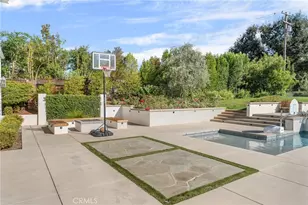 546 E Mariposa Dr, Redlands, CA 92373 - Photo 55
