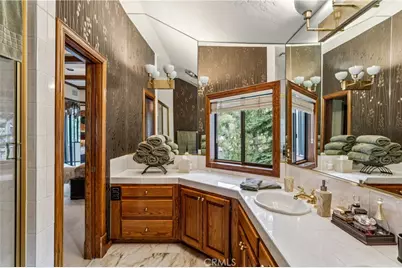 27563 West Shore Road, Lake Arrowhead, CA 92352 - Photo 25