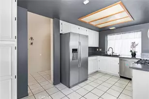 29037 River Run Ln, Highland, CA 92346 - Photo 9