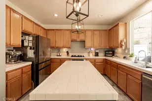 31302 Gatehouse Ct, Murrieta, CA 92563 - Photo 13