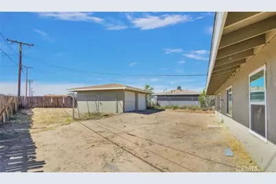 25287 Main, Barstow, CA 92311 - Photo 9