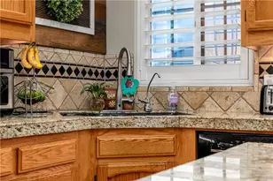 30695 Triple Crown, Homeland, CA 92548 - Photo 19