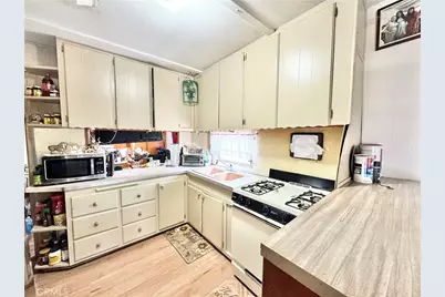 13576 California St #30, Yucaipa, CA 92399 - Photo 5