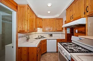 23734 Shady Ln, Crestline, CA 92325 - Photo 15