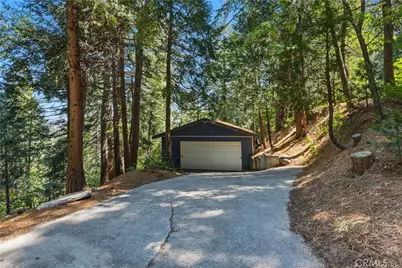 24091 Lakeview, Crestline, CA 92325 - Photo 33
