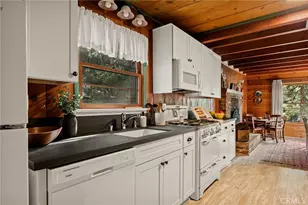 144 Marshall Rd, Lake Arrowhead, CA 92352 - Photo 9
