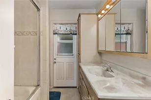 26252 Croydon St, Highland, CA 92346 - Photo 15